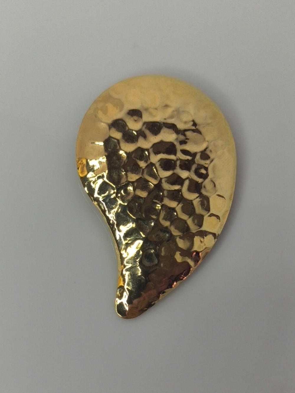 Hammered Metal Gold Tone Paisley Teardrop Dress Clip Or Scarf Clip